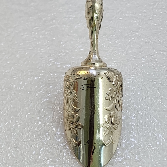 Vtg Raimond Victorian Pedestal Silver Plated Sugar Scuttle with Scoop - Picture 7 of 15